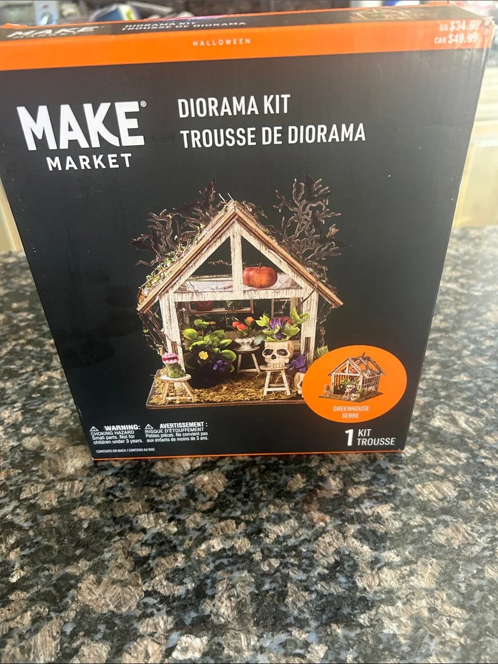 MAKE MARKET DIORAMA MINIATURE BUILD KIT SPOOKY GREENHOUSE NWT